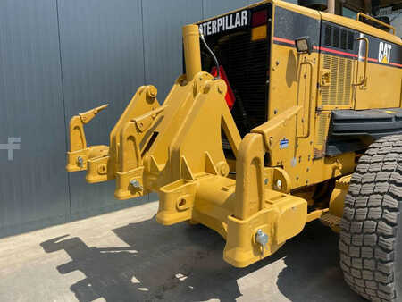 Motoniveladoras 2007 Caterpillar 140H (9)