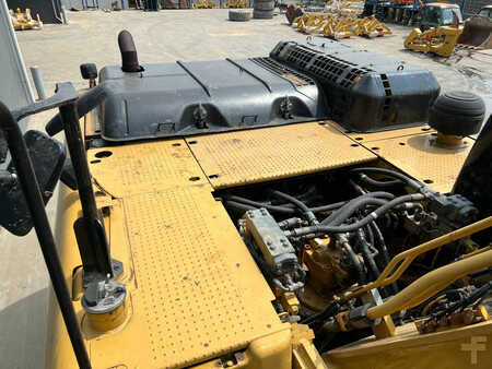 Koparki gąsienicowe 2009 Caterpillar 336D L (27)