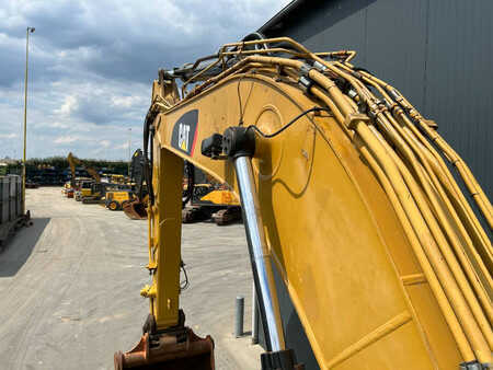 Koparki gąsienicowe 2009 Caterpillar 336D L (29)