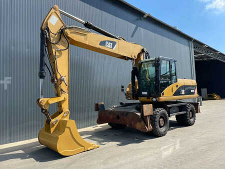 Mobilbagger 2008 Caterpillar M322D (1)