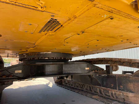 Excavadoras de cadenas 2015 Caterpillar 374F L (13)