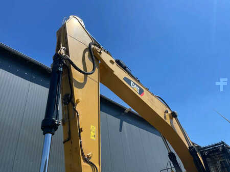 Excavadoras de cadenas 2015 Caterpillar 374F L (25)