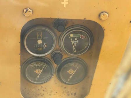 Graders 1987 Caterpillar 140G (26)