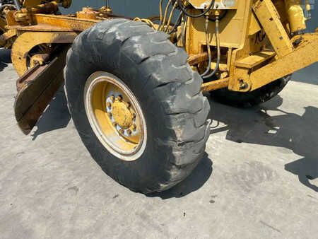 Graders 1987 Caterpillar 140G (27)