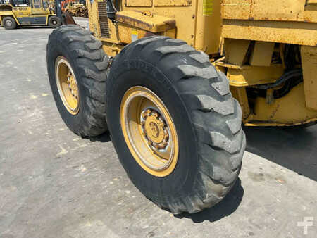 Graders 1987 Caterpillar 140G (29)