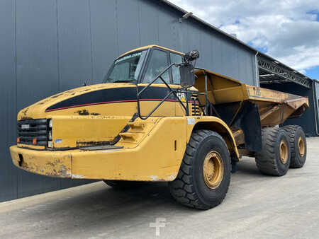 Leddumper / dumpere 2002 Caterpillar 735 (1)