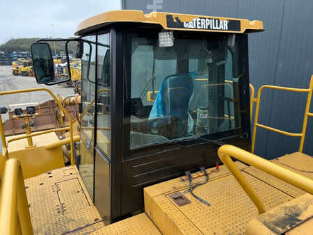 Wheel Loaders 2005 Caterpillar 988H (26)