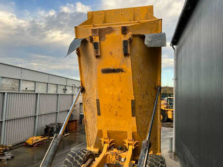 Leddumper / dumpere 2001 Volvo A40D (16)