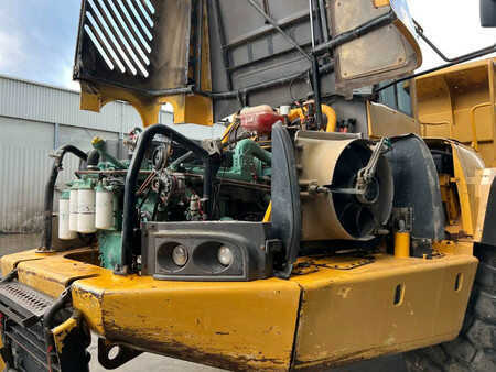 Leddumper / dumpere 2001 Volvo A40D (24)