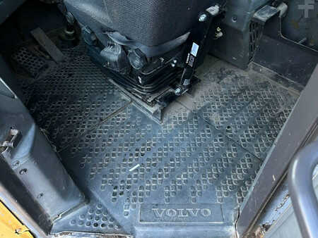 Leddumper / dumpere 2001 Volvo A40D (37)