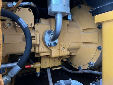 Wheel Excavators 2015 Caterpillar M318F - Extremely Nice Condition (29)