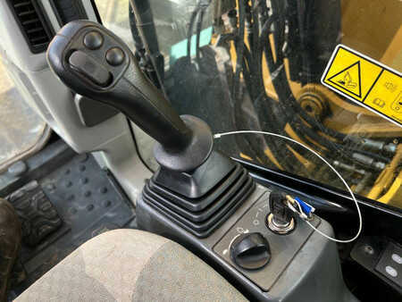 Pelles sur chenilles 2009 Caterpillar 328D LCR (38)
