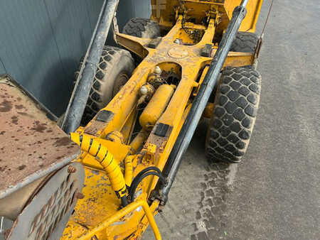 Knickgelenkte Muldenkipper/Dumper 2002 Volvo A25D (10)