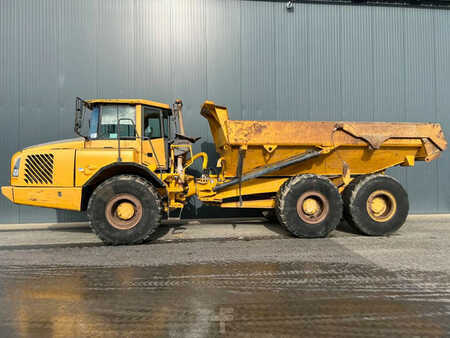 Knickgelenkte Muldenkipper/Dumper 2002 Volvo A25D (5)