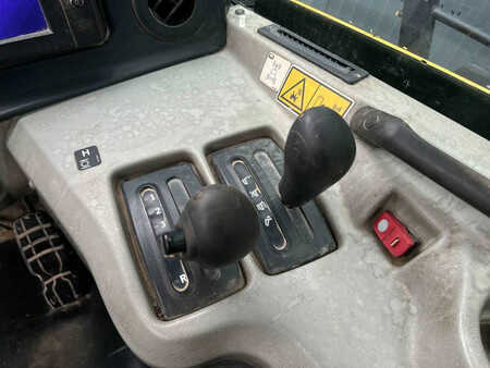 Dumpers articulados 2013 Caterpillar 735B (34)