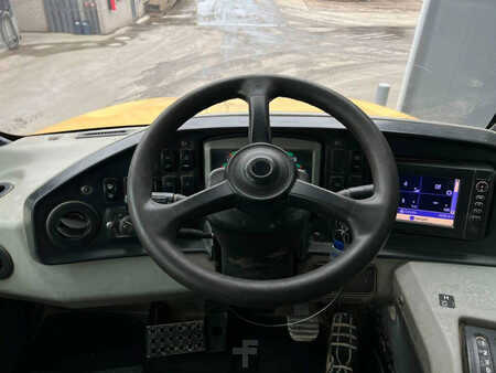 Dumpers articulados 2013 Caterpillar 735B (38)
