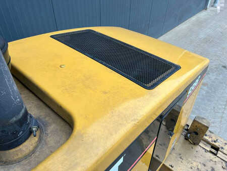 Wheel Loaders 2000 Caterpillar 938G (14)