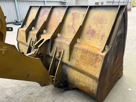 Wheel Loaders 2000 Caterpillar 938G (20)