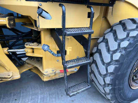 Wheel Loaders 2000 Caterpillar 938G (28)