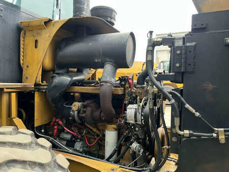 Wheel Loaders 2000 Caterpillar 938G (36)