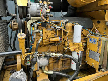 Wheel Loaders 2000 Caterpillar 938G (38)