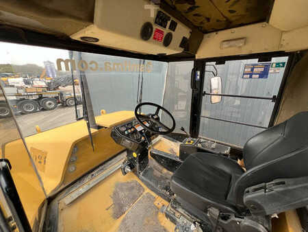 Gummihjul Ruller 2007 Caterpillar PS300C (32)