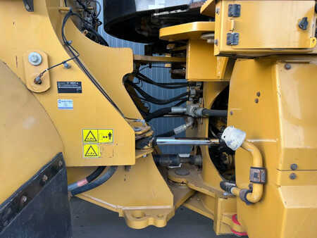 Carregadeira de rodas 2014 Caterpillar 966M (17)