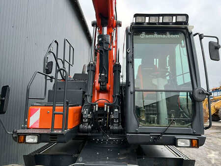 Mobilbagger 2016 Doosan DX170W-5 (9)