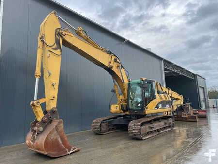 Caterpillar 320C - Including 15m LR & 4 Buckets