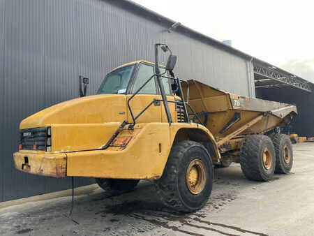 Dumpers articulados 2006 Caterpillar 735 (1)