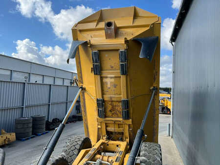 Articulated Dump Trucks 2013 Caterpillar 735B (10)