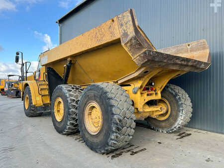 Articulated Dump Trucks 2013 Caterpillar 735B (2)