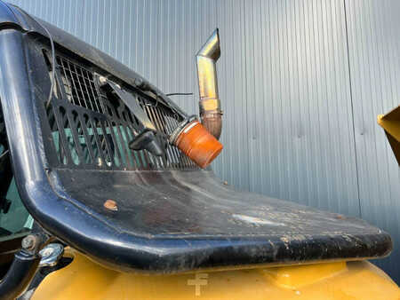 Dumpers articulados 2013 Caterpillar 735B (20)
