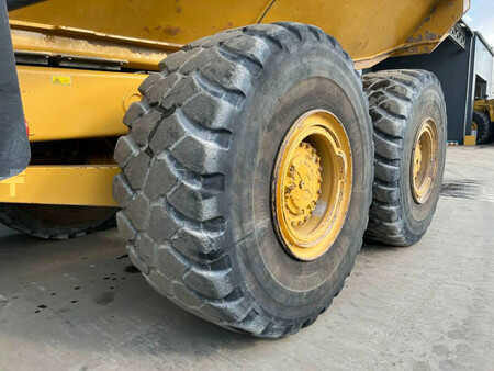 Dumpers articulados 2013 Caterpillar 735B (38)