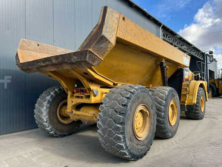 Articulated Dump Trucks 2013 Caterpillar 735B (4)