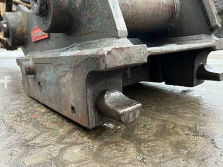 Excavadoras de cadenas 2009 Caterpillar 345C L UHD - 27m - OilQuick (29)