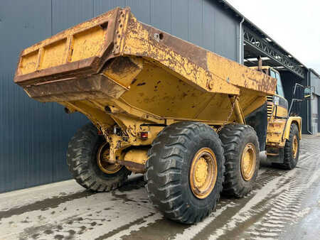 Articulated Dump Trucks 2002 Caterpillar 725 (4)