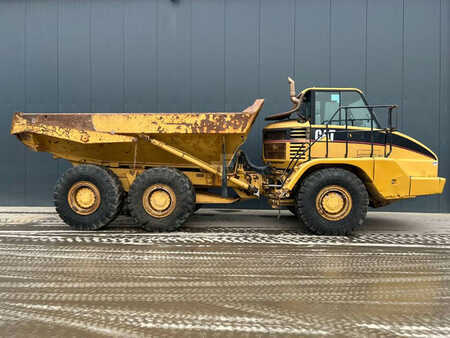 Articulated Dump Trucks 2002 Caterpillar 725 (6)