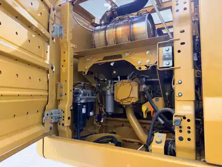 Hydraulic Excavators 2025 Caterpillar 326 07H SLR - 18m Super Long Reach (25)