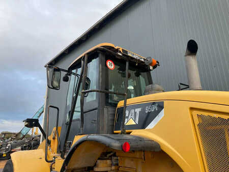 Ładowarki kołowe 2010 Caterpillar 950H (8)