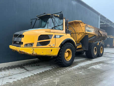 Knickgelenkte Muldenkipper/Dumper 2012 Volvo A30F (1)