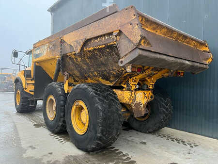 Knickgelenkte Muldenkipper/Dumper 2012 Volvo A30F (3)