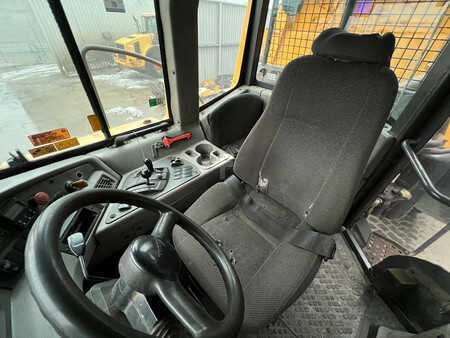 Dumper/Dúmpers articulados 2012 Volvo A30F (40)