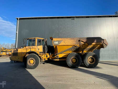 Knickgelenkte Muldenkipper/Dumper 2009 Volvo A30E (2)