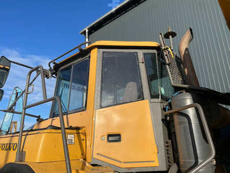 Knickgelenkte Muldenkipper/Dumper 2009 Volvo A30E (6)