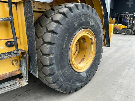 Ładowarki kołowe 2007 Cat 950H - Full Steering (24)