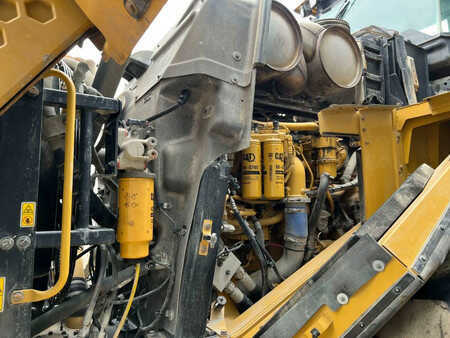 Wheel Loaders 2015 Caterpillar 980M (23)