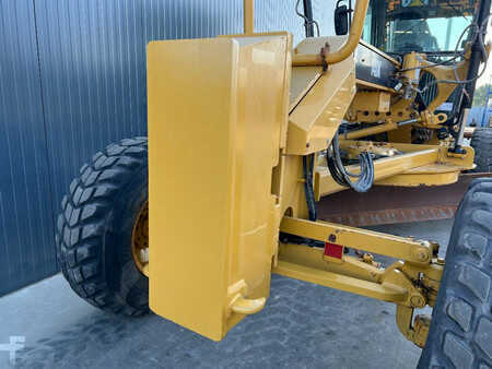 Grejdry 2018 Caterpillar 140K (21)