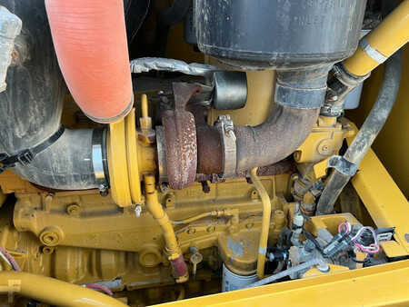 Grejdry 2018 Caterpillar 140K (25)