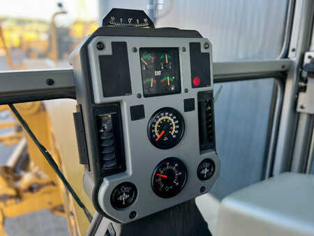 Grejdry 2018 Caterpillar 140K (31)